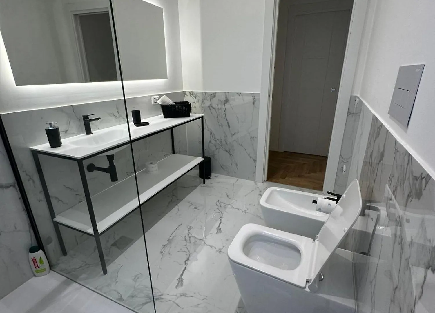 Lily Suite Palermo 0*,